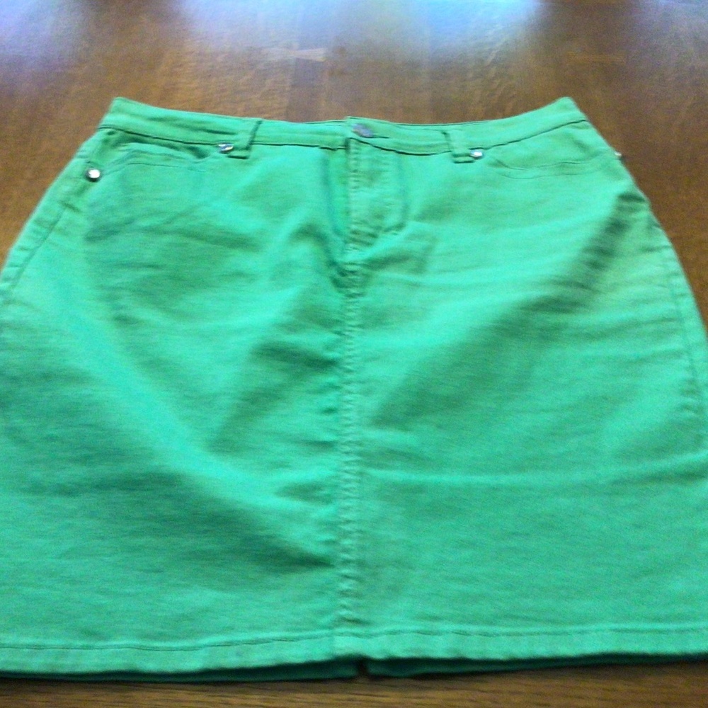 Jade green jean skirt.